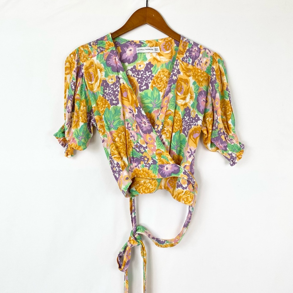 Faithfull the Brand La Colle Floral Print Wrap Top‎ in Ade Floral Size 4 Crop